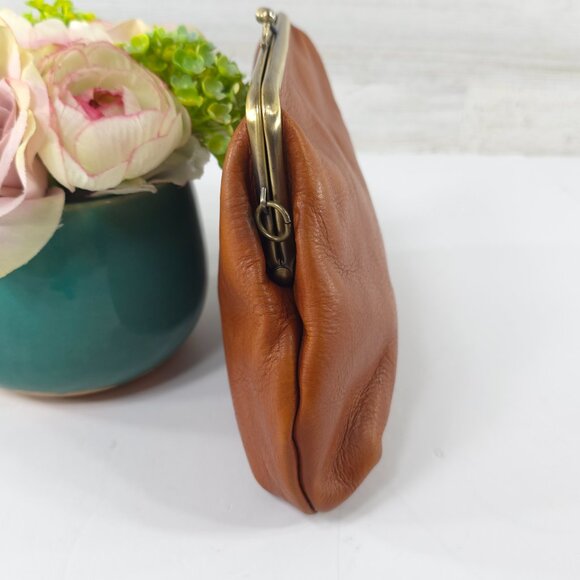 PATRICIA NASH BROWN LEATHER COIN WALLET WITH CLASP CLOSURE *NO WRISTLET STRAP* - Picture 5 of 16